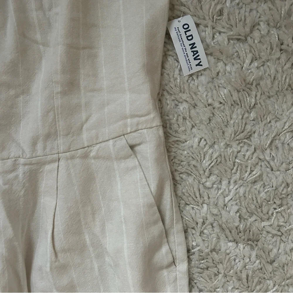 Old Navy Button-Front Linen-Blend Cami Jumpsuit (NWT) - Picture 6 of 11